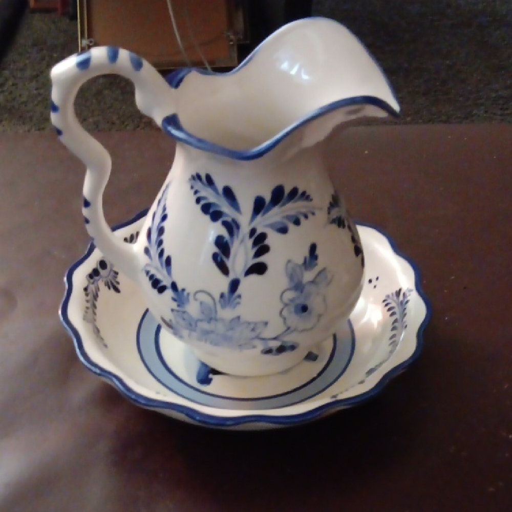 Vintage Royal Delft Porcelain Creamer With Bowl